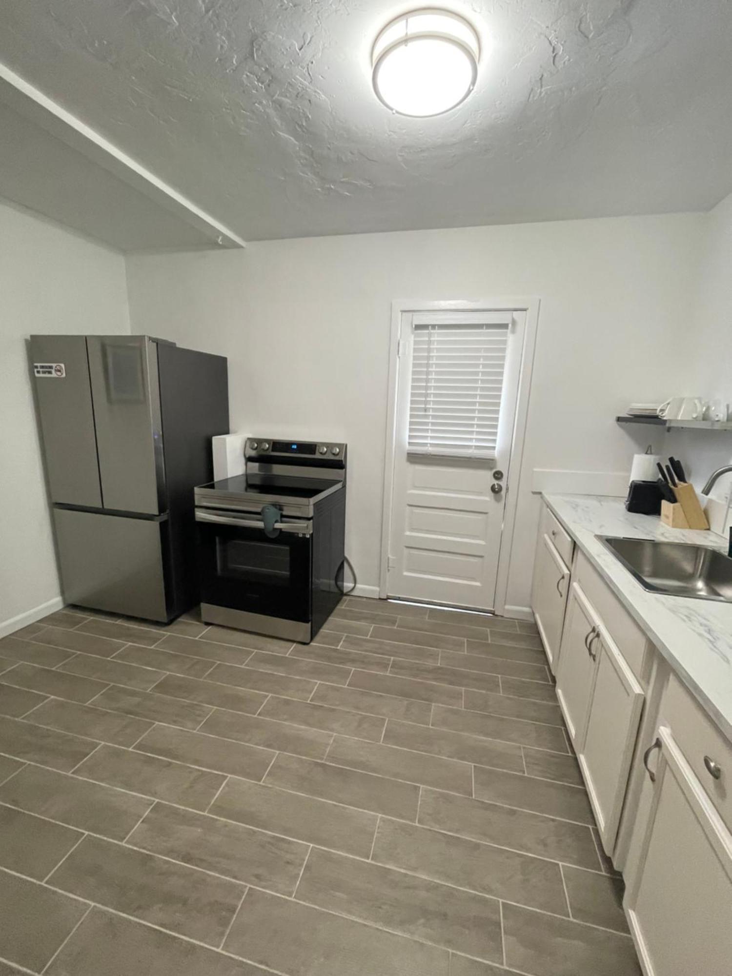 City First Story Apartments & Cottage Форт Лодърдейл Екстериор снимка
