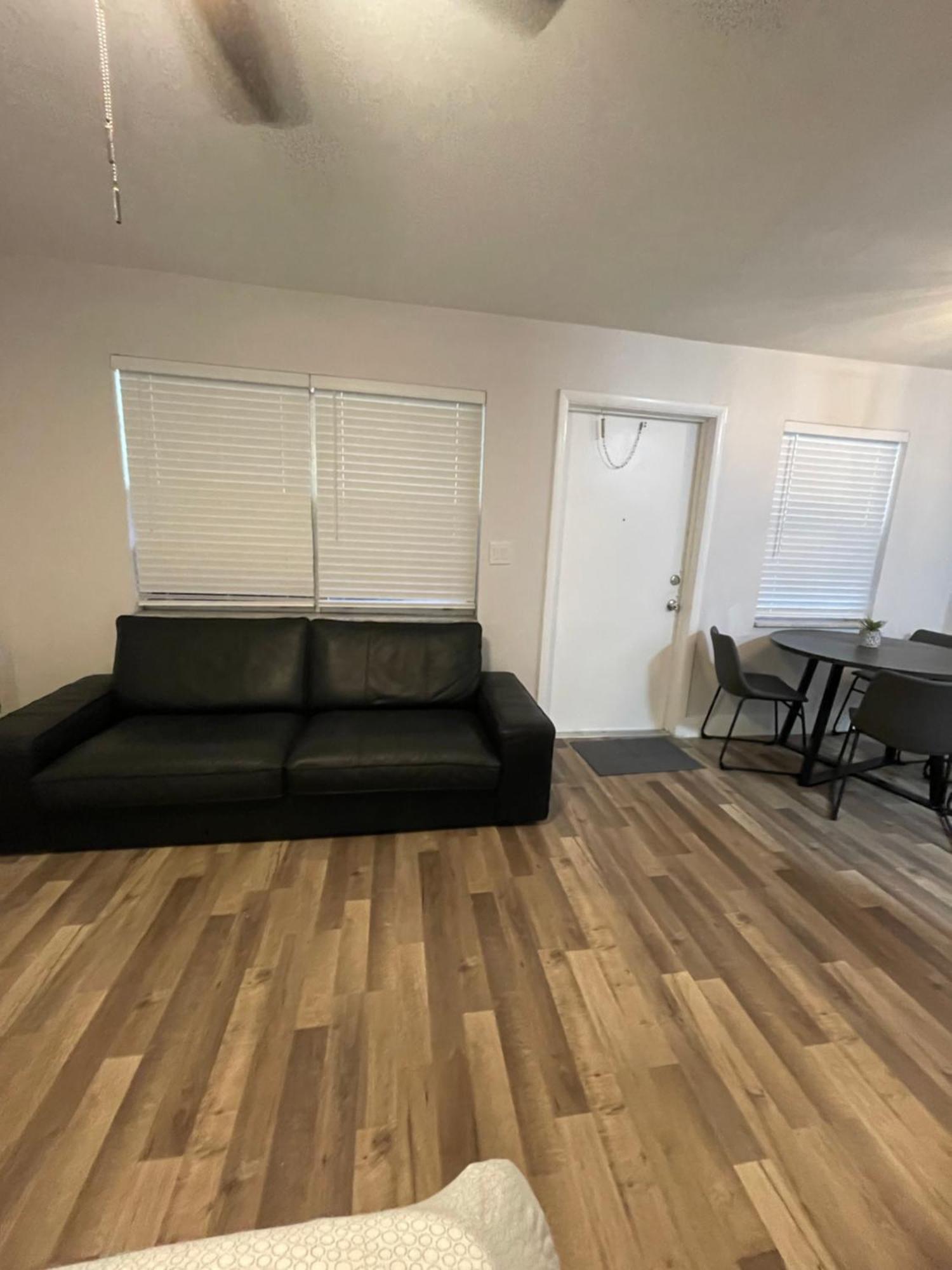 City First Story Apartments & Cottage Форт Лодърдейл Екстериор снимка