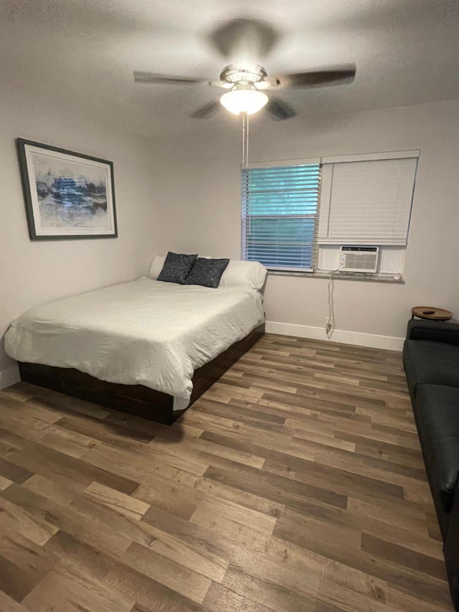 City First Story Apartments & Cottage Форт Лодърдейл Екстериор снимка