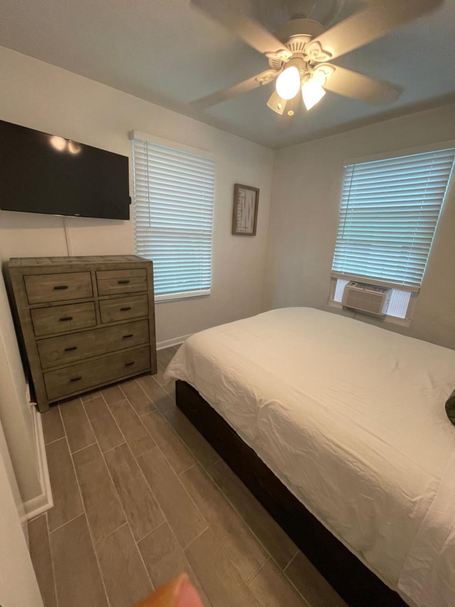 City First Story Apartments & Cottage Форт Лодърдейл Екстериор снимка
