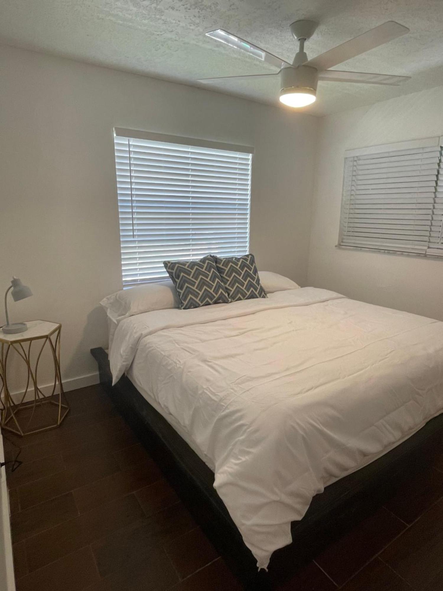 City First Story Apartments & Cottage Форт Лодърдейл Екстериор снимка