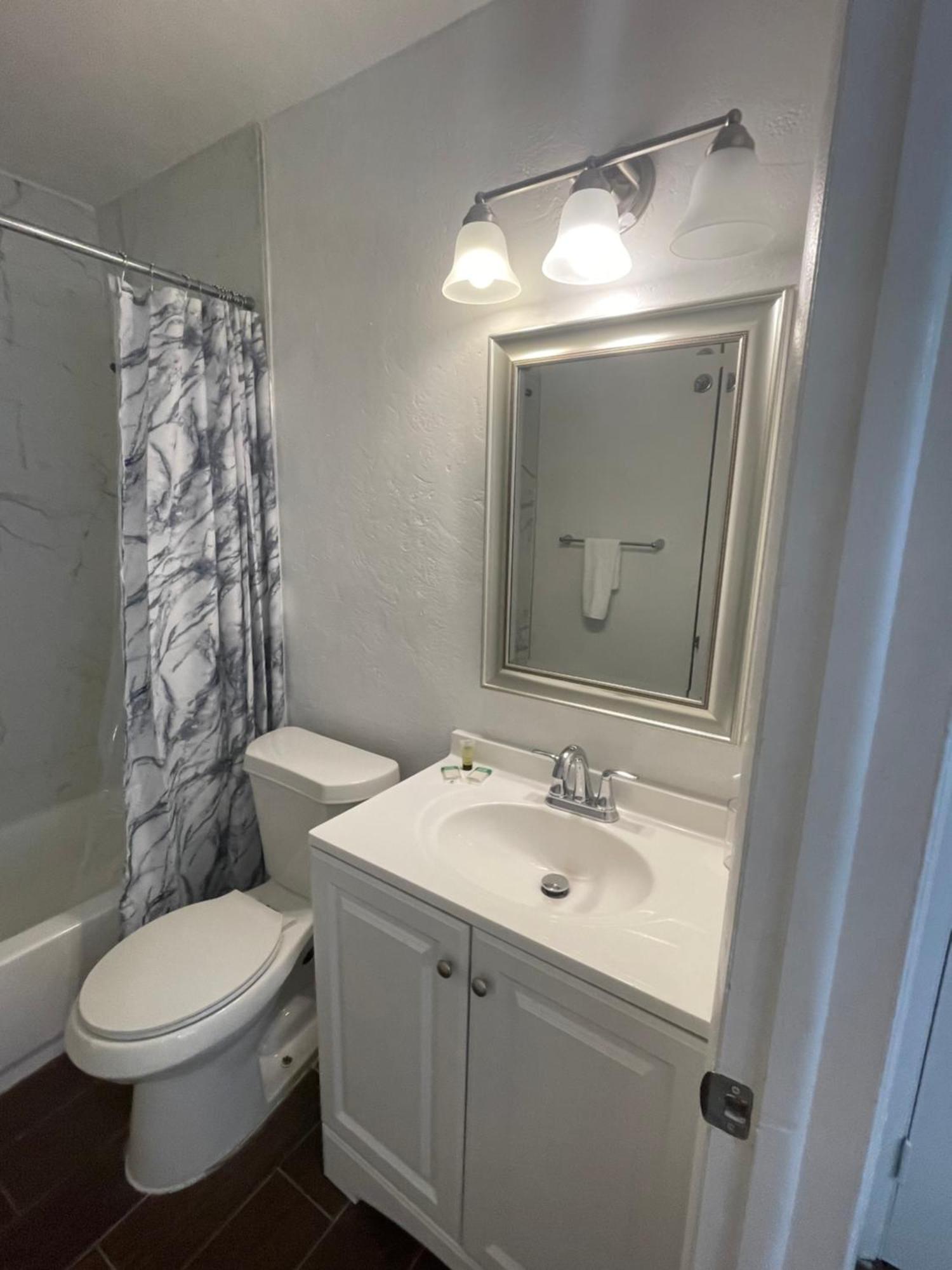 City First Story Apartments & Cottage Форт Лодърдейл Екстериор снимка