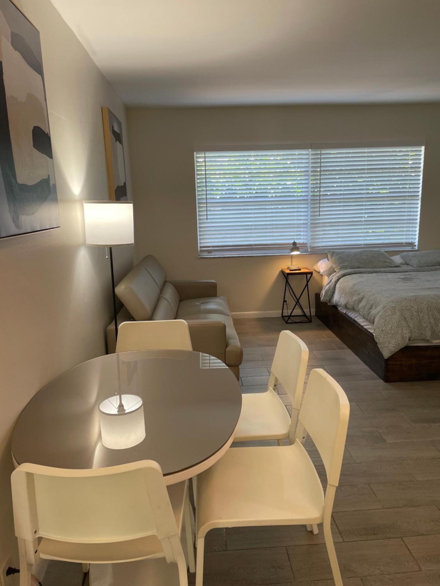 City First Story Apartments & Cottage Форт Лодърдейл Екстериор снимка